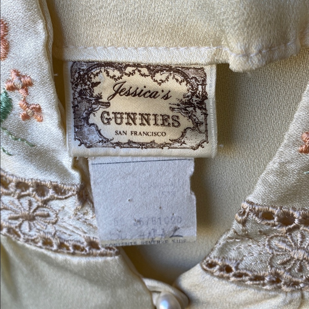 Vintage Jessica’s Gunnies Cream Satin Blouse with Embroidered Collar - Picture 2 of 7
